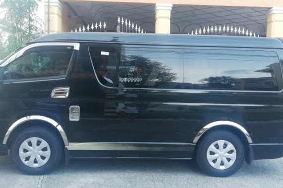 Selling Black Toyota Hiace 2017 Automatic in Las Pinas 
