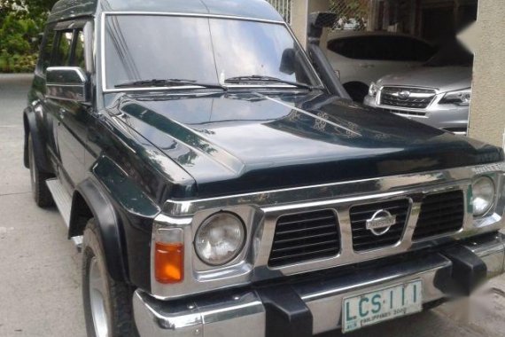 Selling Green Nissan Patrol 1994 in Manila