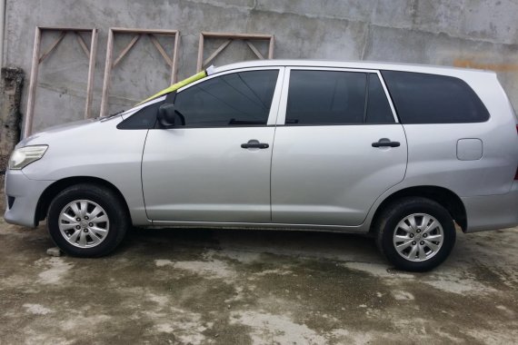 Selling 2nd Hand Toyota Innova 2013 at 62000 km in Aliaga 