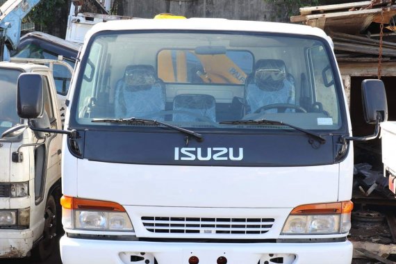 White 2018 Isuzu Elf Truck for sale in Caloocan 