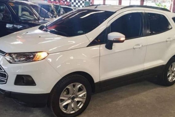 Sell White 2016 Ford Ecosport at 43000 km 