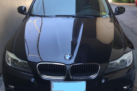 Selling Black Bmw 320I 2009 Automatic Gasoline 