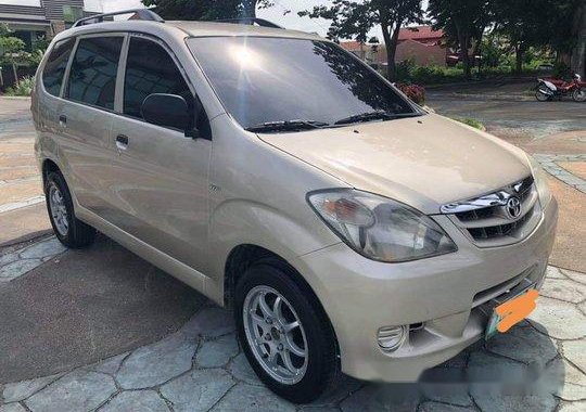 Selling Beige Toyota Avanza 2009 in Cebu