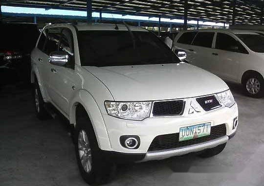 Selling White Mitsubishi Montero Sport 2013 Automatic Diesel 