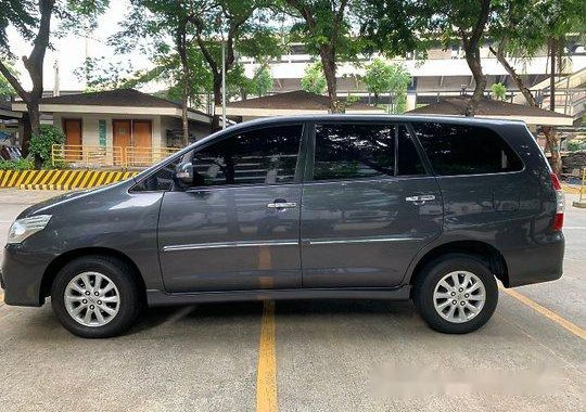 Grey Toyota Innova 2014 at 59000 km for sale