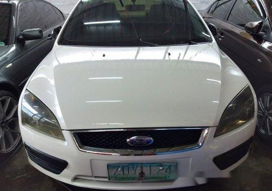 Sell White 2005 Ford Focus in Quezon City