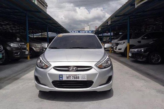 Selling Hyundai Accent 2017 at 13000 km 