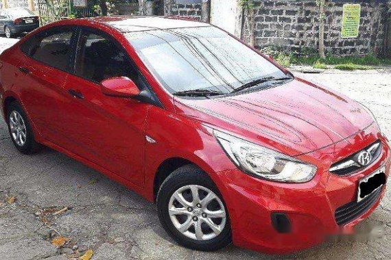 Selling Red Hyundai Accent 2015 at 16900 km 