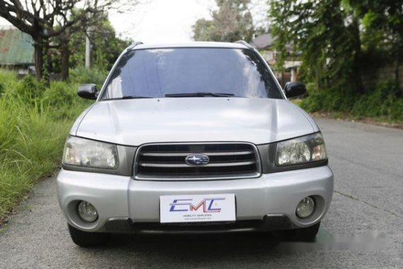 Silver Subaru Forester 2007 at 200000 km for sale 