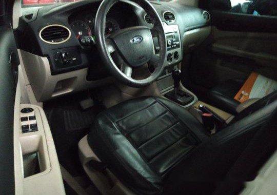 Sell White 2005 Ford Focus in Quezon City