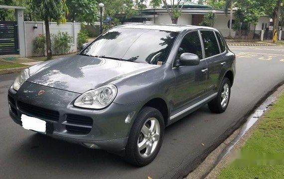 Grey Porsche Cayenne 2006 at 53621 km for sale