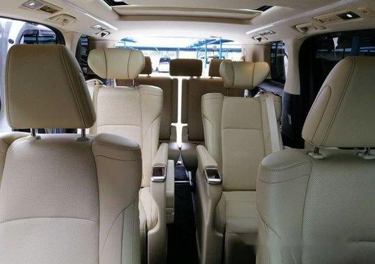 Silver Toyota Alphard 2018 for sale in Parañaque