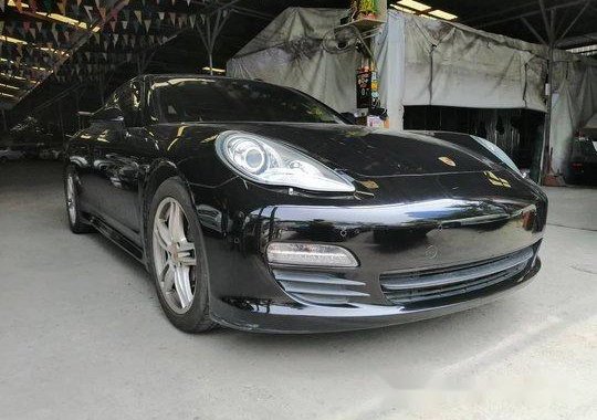 Selling Black Porsche Panamera 2011 Automatic Gasoline at 25356 km 