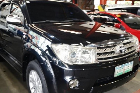 Selling Black Toyota Fortuner 2008 in Manila 