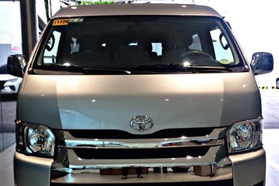 Selling Silver Toyota Hiace 2017 Van Automatic Diesel at 5600 km 