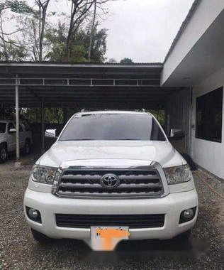 White Toyota Sequoia 2010 Automatic Gasoline for sale