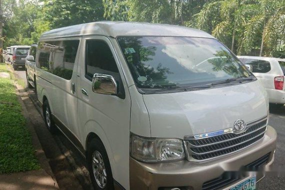 White Toyota Hiace 2010 at 130000 km for sale