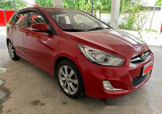 Red Hyundai Accent 2014 at 84000 km for sale