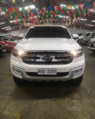 White Ford Everest 2016 Automatic Diesel for sale 