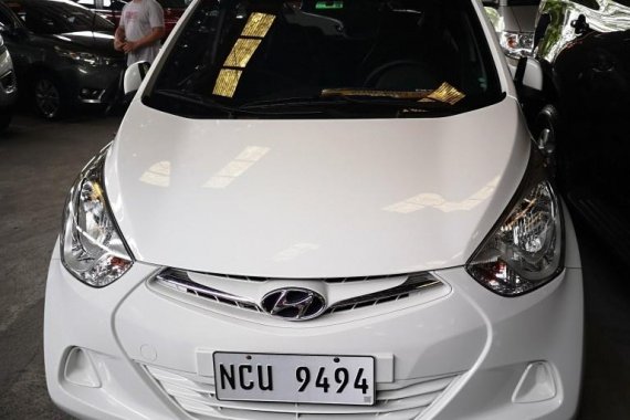 Selling White Hyundai Eon 2018 Hatchback in Manila