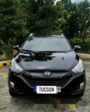 Black Hyundai Tucson 2012 at 50000 km for sale 