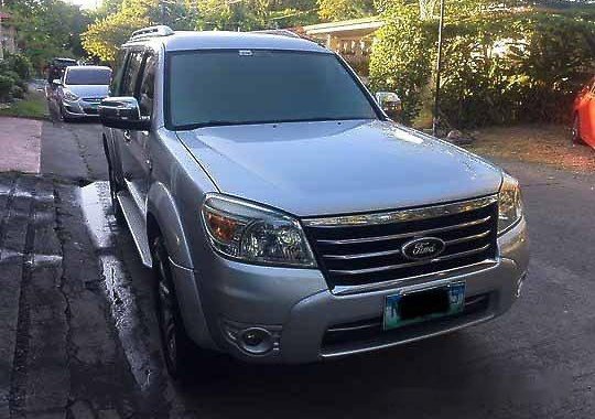 Silver Ford Everest 2010 at 107553 km for sale