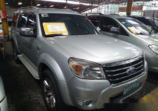 Selling Silver Ford Everest 2010 at 66122 km 