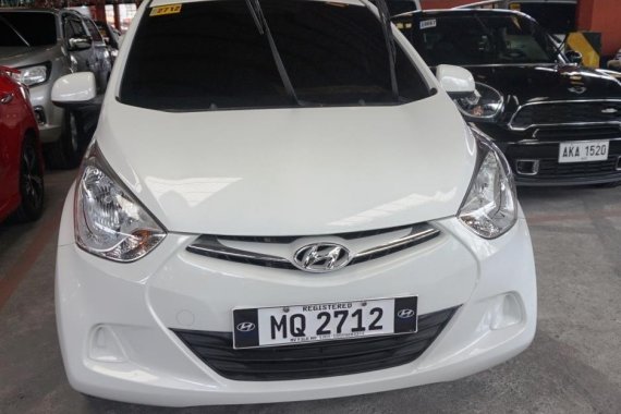 Sell White 2016 Hyundai Eon Hatchback in Manila