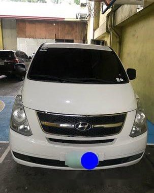 Selling White Hyundai Grand Starex 2012 at 55000 km 