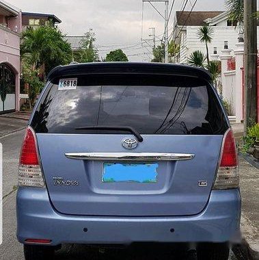 Blue Toyota Innova 2012 at 110000 km for sale 