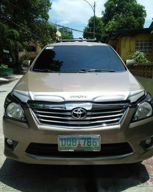 Selling Brown Toyota Innova 2012 Automatic Diesel at 63000 km 