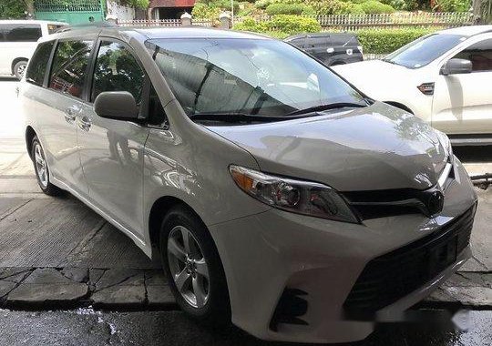 Sell White 2019 Toyota Sienna in Quezon City