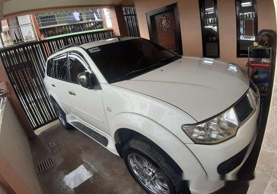 Selling White Mitsubishi Montero Sport 2012 Automatic Diesel at 100000 km 