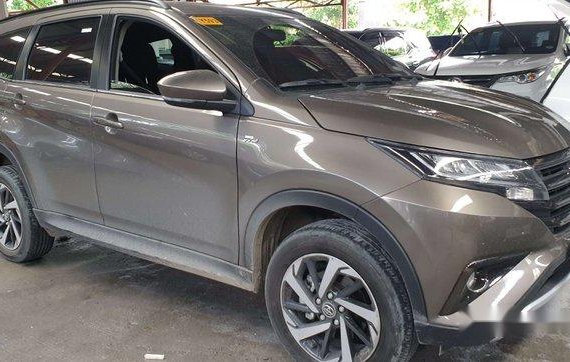 Brown Toyota Rush 2019 for sale in Quezon City 