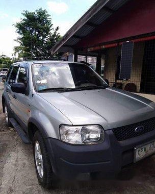 Selling Ford Escape 2004 Automatic Gasoline 