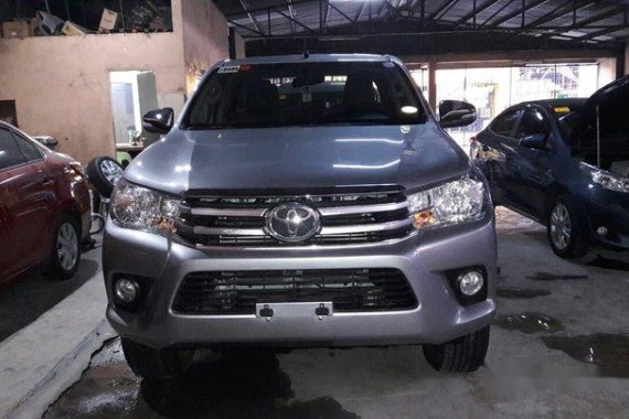 Selling Silver Toyota Hilux 2016 Manual Diesel