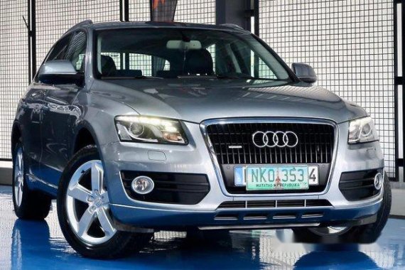 Selling Silver Audi Q5 2009 Automatic Gasoline 