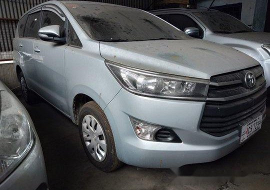 Selling Silver Toyota Innova 2017 Manual Diesel at 26000 km 