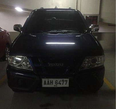 Sell Blue 2014 Isuzu Crosswind at 54000 km 