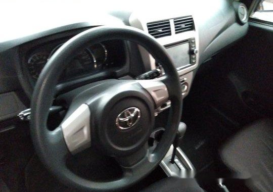 Red Toyota Wigo 2016 for sale in Quezon City