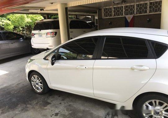 White Ford Fiesta 2016 for sale in Santa Rosa 