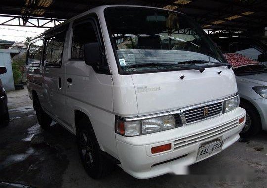 White Nissan Urvan 2014 Manual Diesel for sale