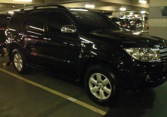 Sell Black 2009 Toyota Fortuner in Quezon City 