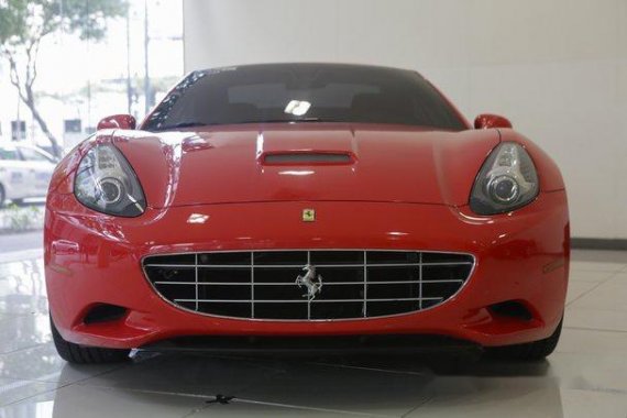 Sell Red 2013 Ferrari California Automatic Gasoline at 4000 km 