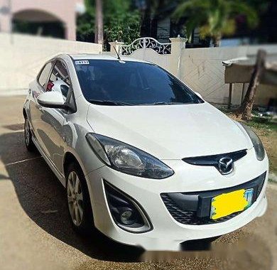 White Mazda 2 2011 at 74000 km for sale