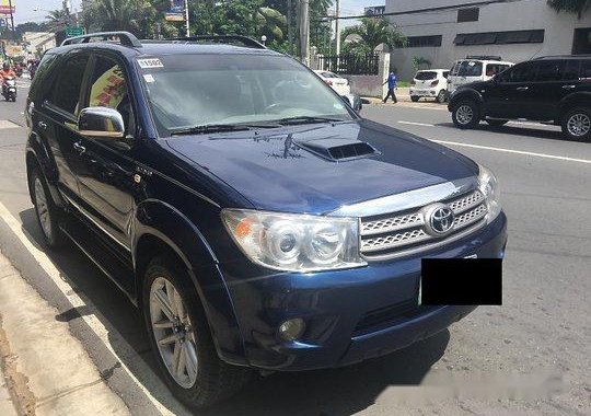 Sell Blue 2007 Toyota Fortuner in Rizal 