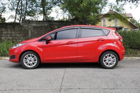 Selling Red Ford Fiesta 2014 at 69000 km 