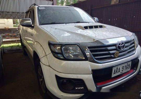 White Toyota Hilux 2015 Manual Diesel for sale 