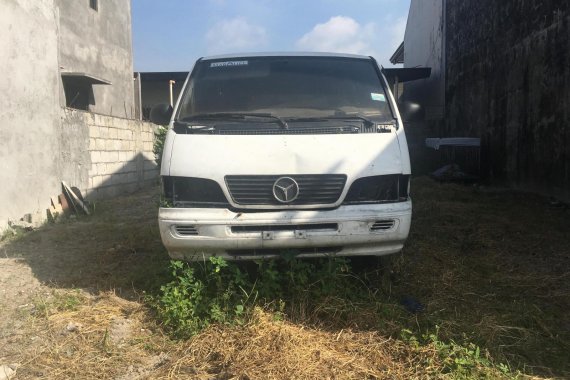 Selling White Mercedes-Benz MB100 1999 Van in Angeles 