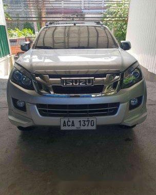 Sell Silver 2014 Isuzu D-Max at 45479 km